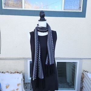 Smartwool black gray white knit scarf